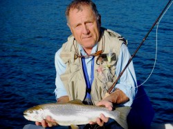 HUW WITH LAGO YELCHO RAINBOW