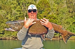 JOHN TRUDINGER WITH HIS BIG CHINOOK - RIO YELCHO