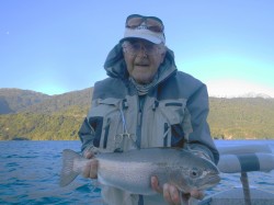VERY NICE RAINBOW ON THE DRY IN THE LAKE