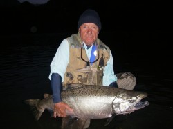 HUW WITH HIS LARGEST CHINOOK OF THE SEASON