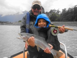 FUTURE GUIDE, CRISTOBAL WITH NICE RAINBOW - YELCHO RIVER