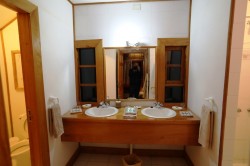 BATHROOM IN ONE OF THE PRIVATE CABANAS AT PUMA LODGE