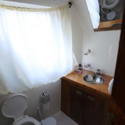 EACH OF THE 3 CABINS ON PUMA II HAVE THEIR OWN BATHROMS AND SHOWERE