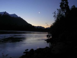EVENING ON YELCHO RIVER - WHEN THE BIG BROWN GET HUNGERY