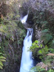 PUMALIN PARK (NORTH)- LAGUNA TRONADOR TREK TO LAKE AND WATERFALLS