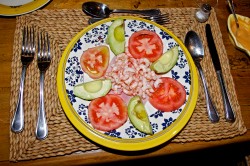 SHRIMP/AVOCADO/TOMATO/HAM APPETIZER